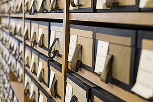 The Medieval Latin Dictionary archive includes about 1,5 million slips stored in strict alphabetical order in custom made boxes. 
